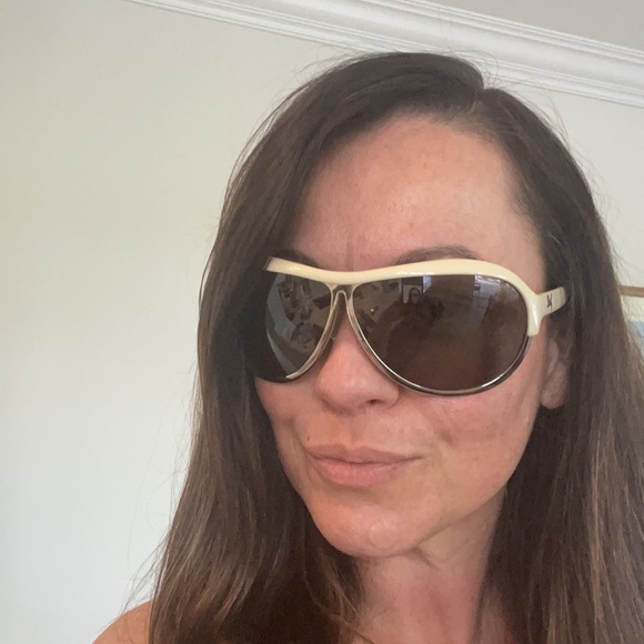 Dolce and Gabbana Sunglasses. Vintage aviator style. - Picture 9 of 9